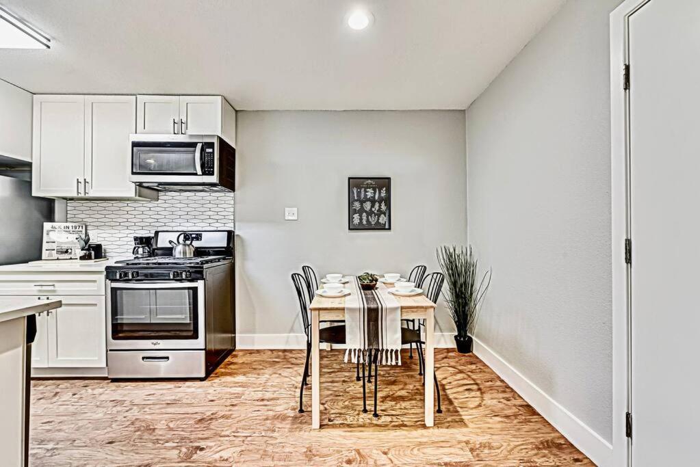 New - Near Deep Ellum + Downtown Dallas Flat Dış mekan fotoğraf