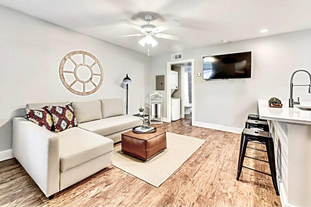 New - Near Deep Ellum + Downtown Dallas Flat Dış mekan fotoğraf